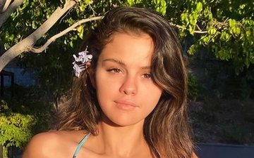 Për vajzat minimaliste: Thonjtë e Selena Gomez janë ideale ...