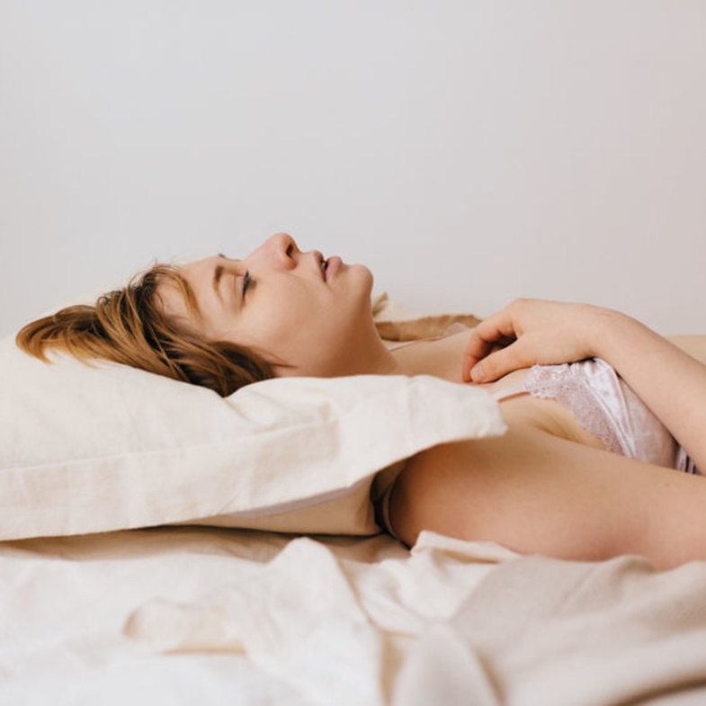 What do these 5 women fantasize when they masturbate?
