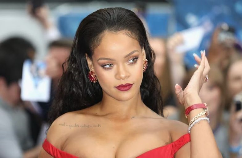 Rihanna bën daljen e parë publike, pas shtatzënisë!