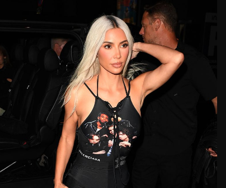 Kim Kardashian si modele e meriton të gjithë vëmendjen tonë