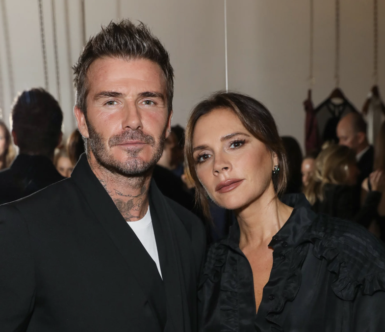 Victoria thotë se David Beckham s’i ka parë kurrë vetullat