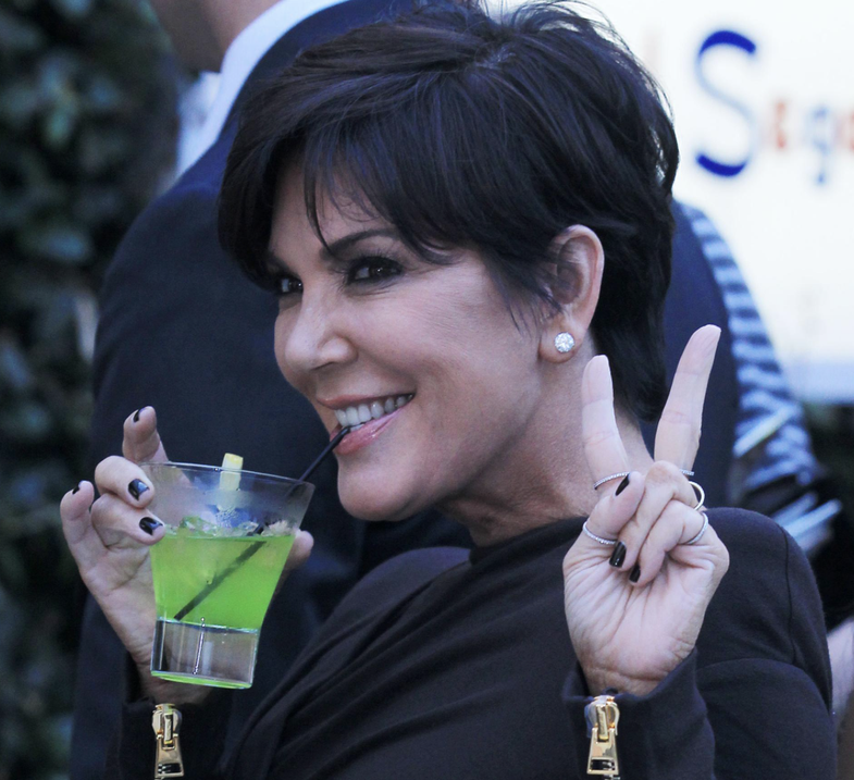 Sekreti i Kris Jenner për të rritur 6 fëmijë? Vodka!