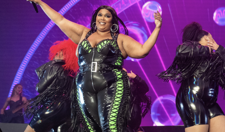 Lizzo reagon për herë të parë ndaj akuzave të