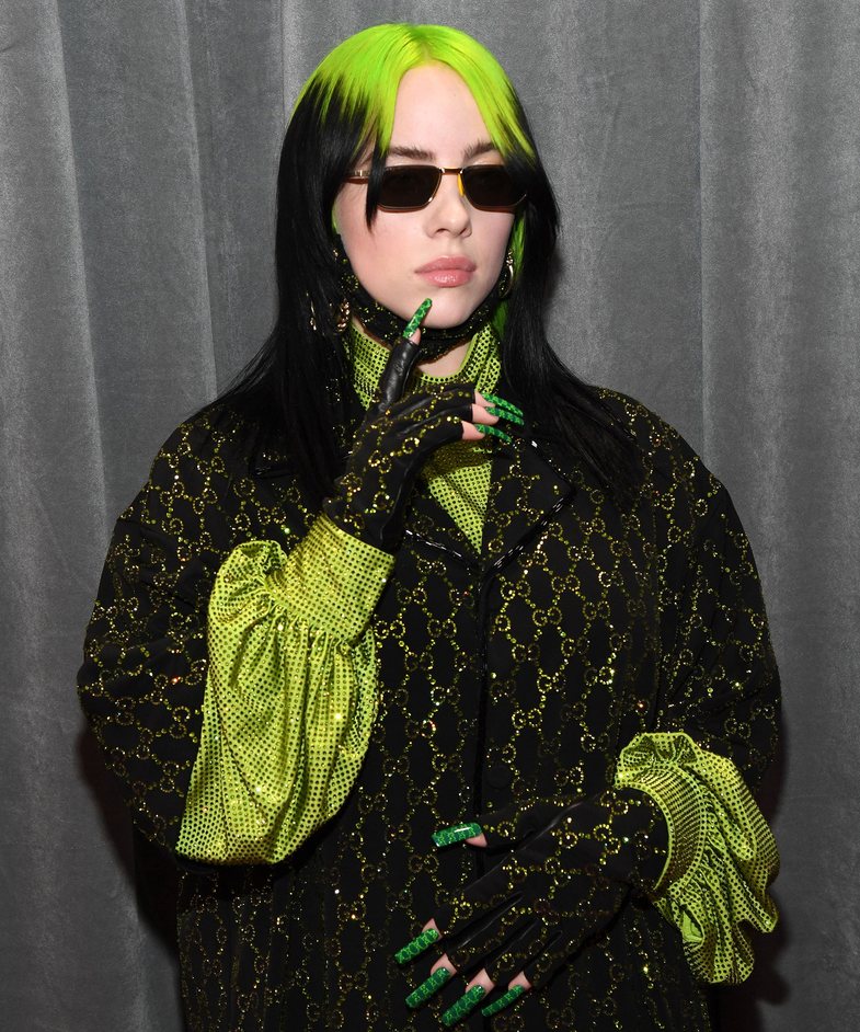 Billie Eilish guxon me trendin e flokëve ‘Gemini’