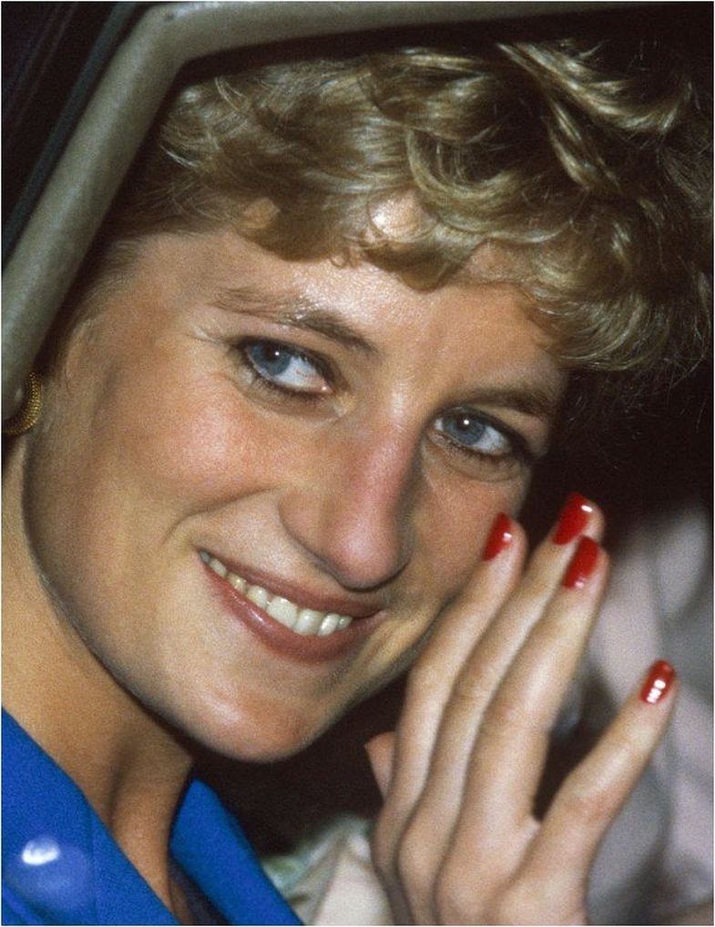 Zbuloni ngjyrën e preferuar të manikyrit të Lady Diana-s