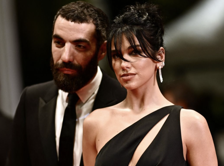 Thuhet se Dua Lipa është ndarë nga Romain Gavras