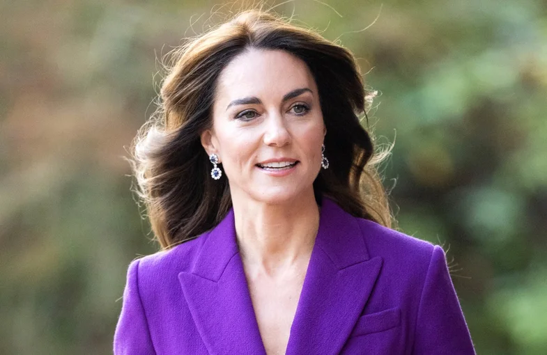 Kate Middleton shfaqet në publik pas *gjithë* teorive konspirative