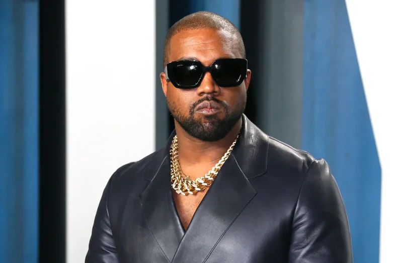 Kanye bën thirrje të mos e thërrasin më me “emrin e