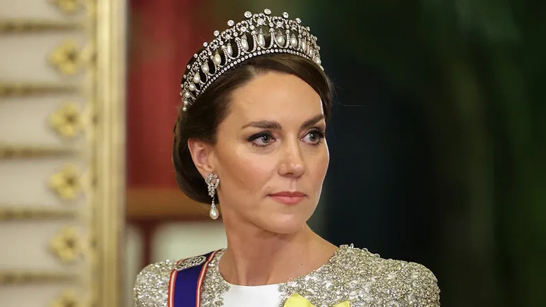 Kate Middleton hyn në histori si anëtarja e parë e familjes