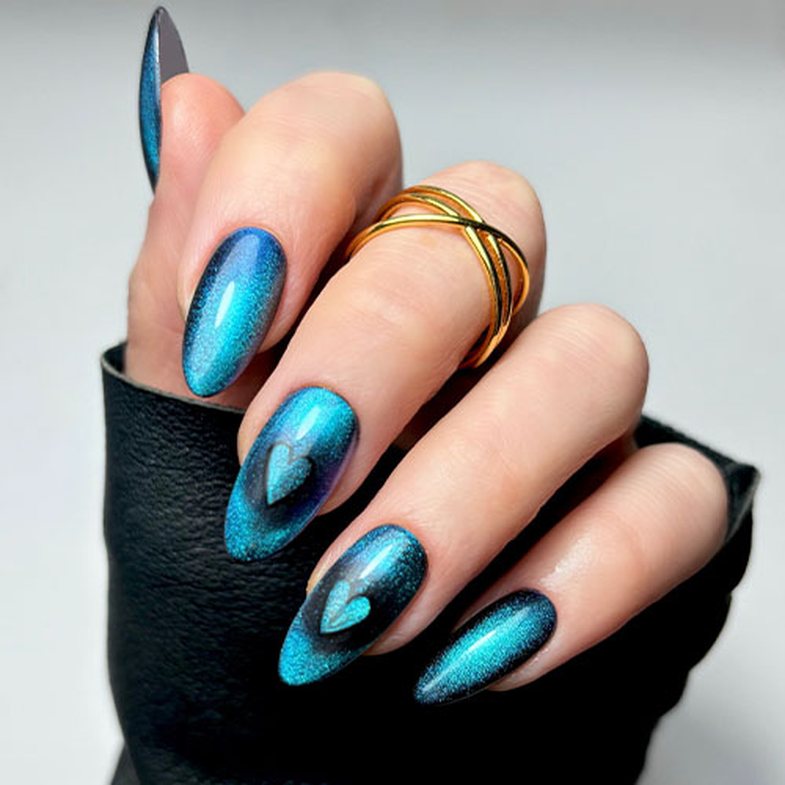 Cat-eye nails: Some *super* ideas that will convince you to try the trend