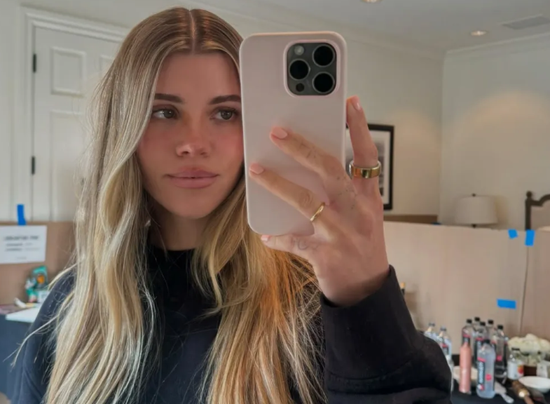 Këtë blerje bazike të Sofia Richie-t do doni ta vishni çdo