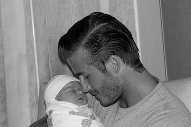 Pse David Beckham (50 vjeç) është kaq seksi? ?