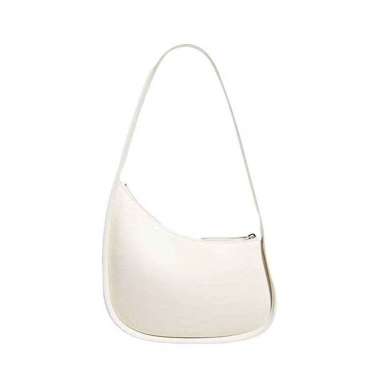 The most 'IN' bags of the season that every girl should have