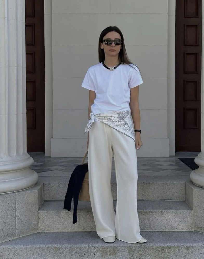 To be 1 step ahead: Here's how to combine a satin scarf to look more
