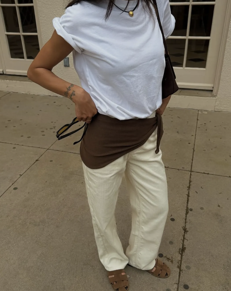 To be 1 step ahead: Here's how to combine a satin scarf to look more