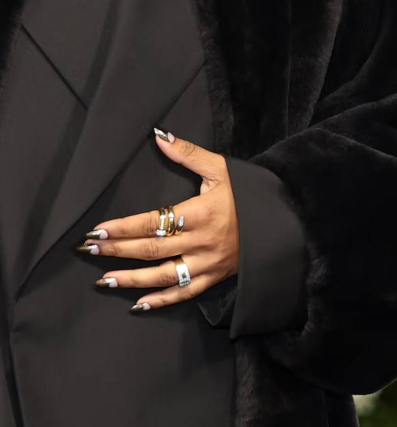 Ca modele ndryshe të thonjve të VIP-ave në Met Gala që do