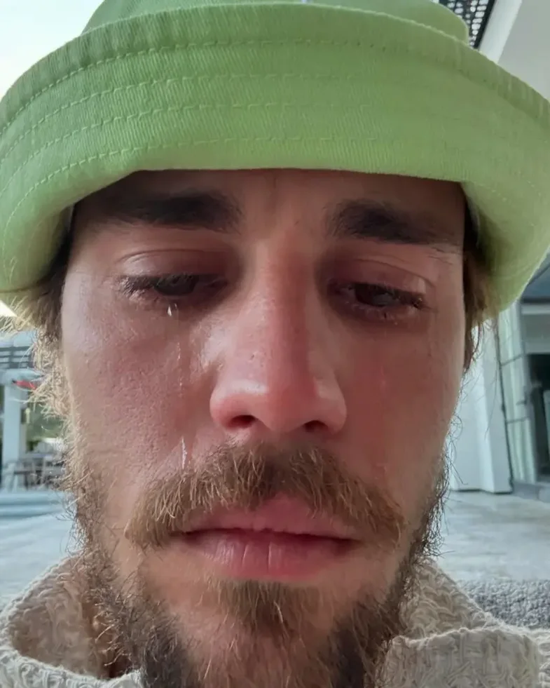 Justin Bieber trondit me deklaratat e radhës, fansat të