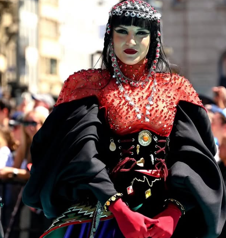 Eurovision 2025 Turquoise Carpet: Ja veshjet e këngëtarëve