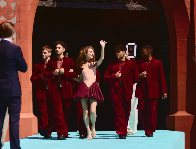 Eurovision 2025 Turquoise Carpet: Ja veshjet e këngëtarëve