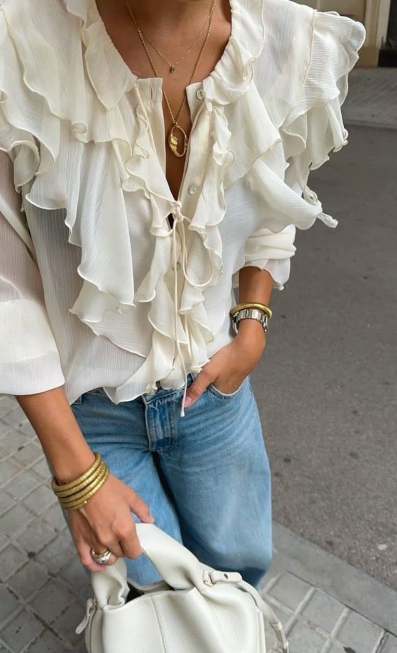 Do ta adhuroni: Bluza boheme që çdo "It Girl" duhet ta