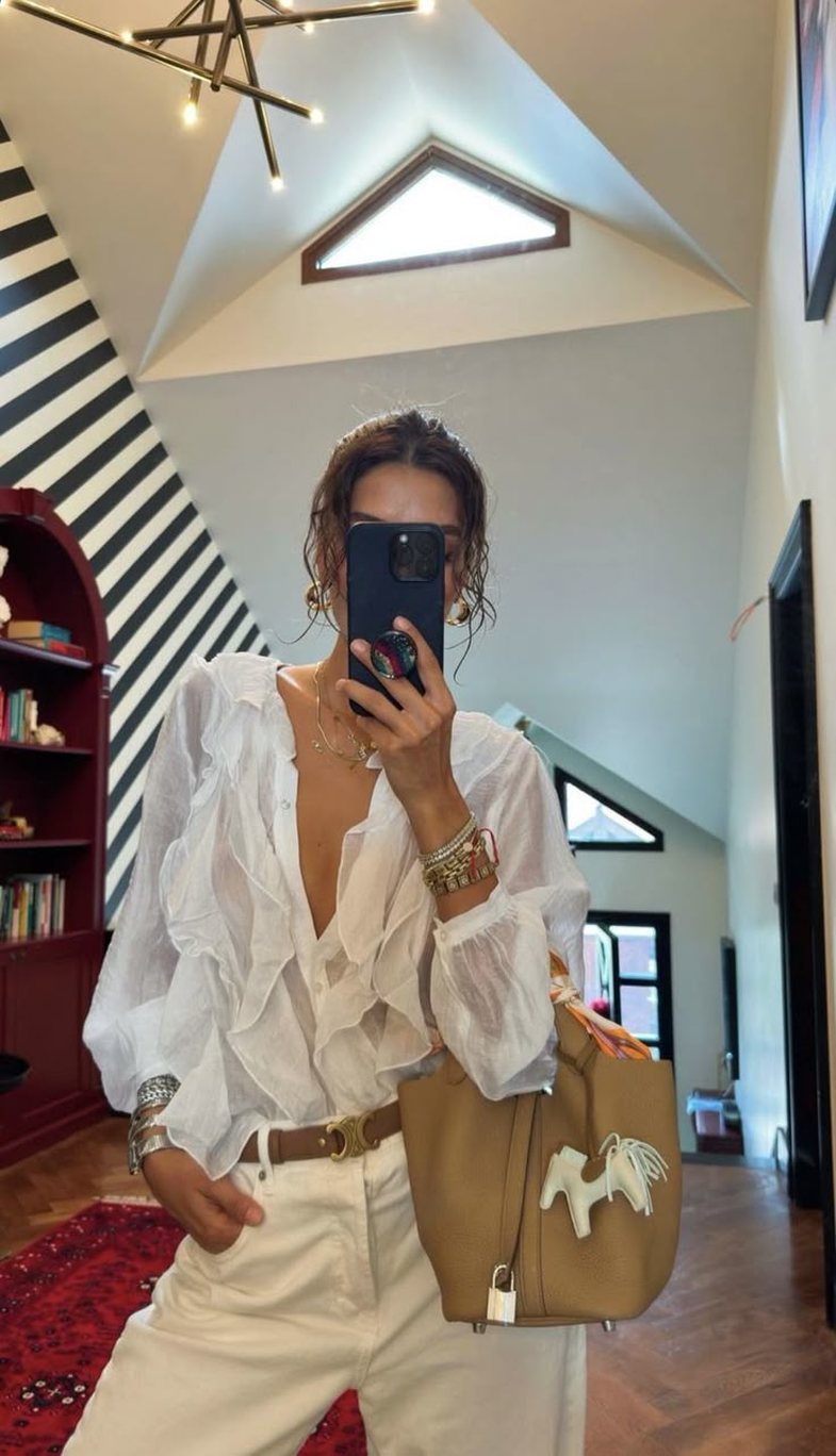 Do ta adhuroni: Bluza boheme që çdo "It Girl" duhet ta