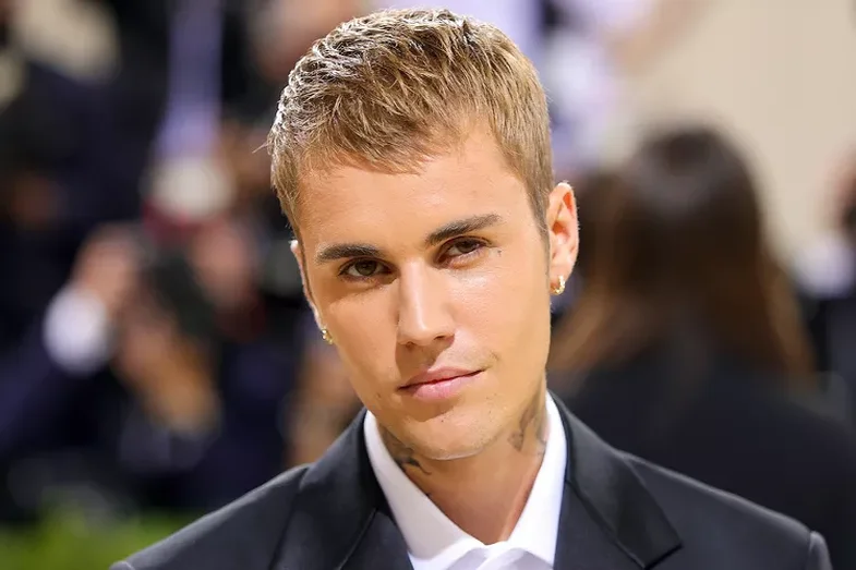 Justin Bieber shiti katalogun e tij muzikor për 200 milionë
