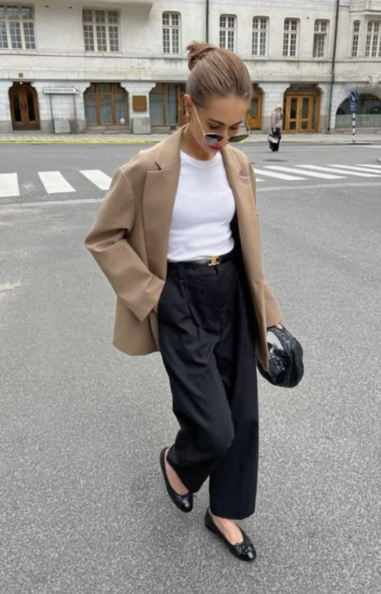 The formula for looking classy and elegant lies in the combination of these 2