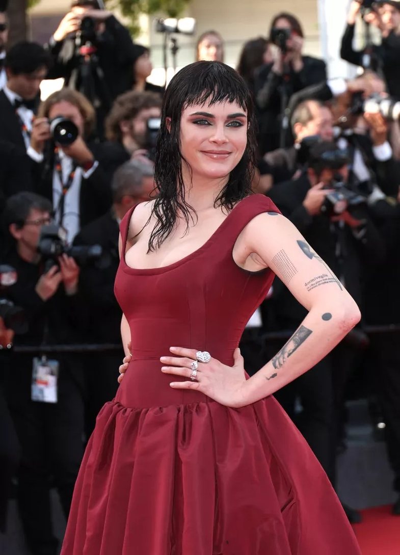 Cara Delevingne ndryshon tërësisht 'look': Shfaqet me