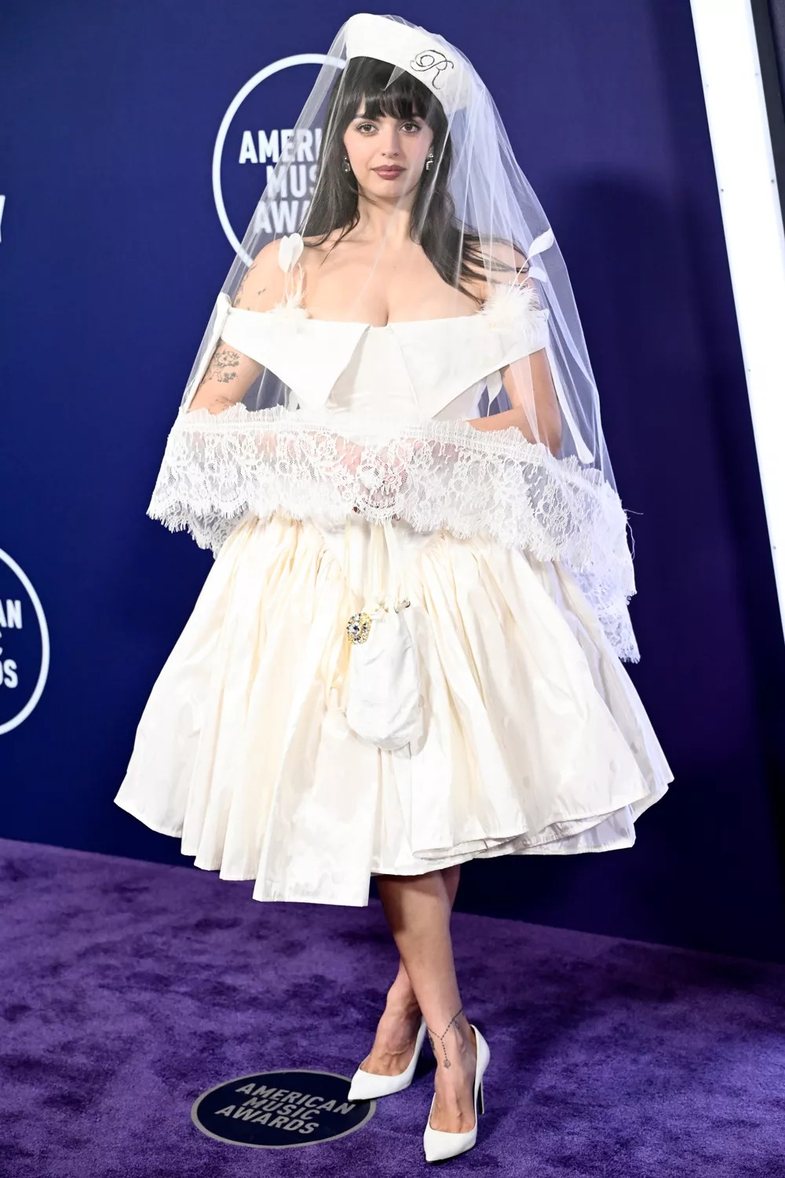 “American Music Awards 2025”: Paraqitjet më të bukura