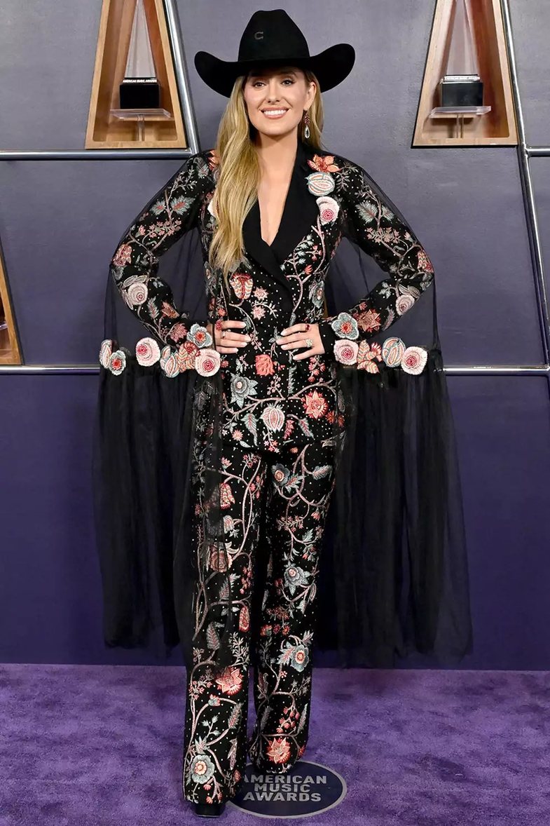 “American Music Awards 2025”: Paraqitjet më të bukura