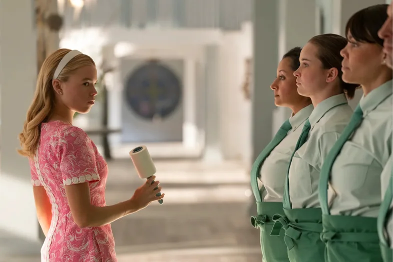 "Sirens": Seriali i ri në Netflix që po përmendet kudo