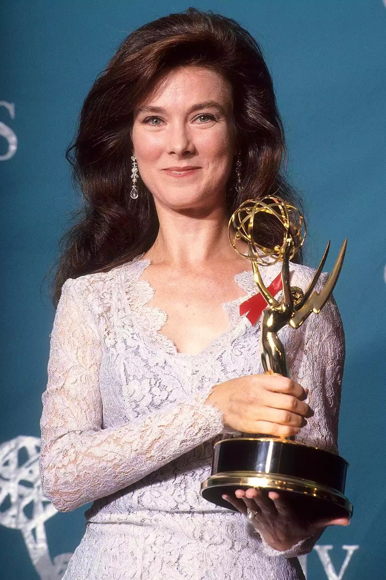 "Desperate Housewives" star dies at 71