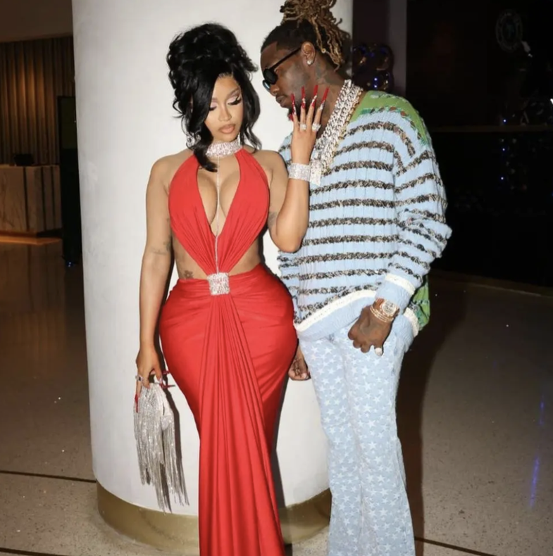 Nisi drama! Offset thumbon Cardi B, pasi reperja konfirmoi lidhjen e re
